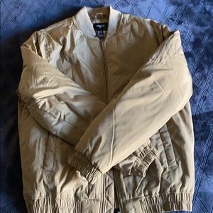 Men’s beige bomber jacket